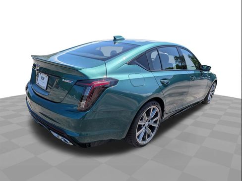 New 2026 Cadillac CT5 V image 4