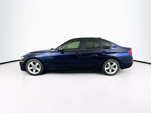 Used 2013 BMW 320i Sedan RWD image 4