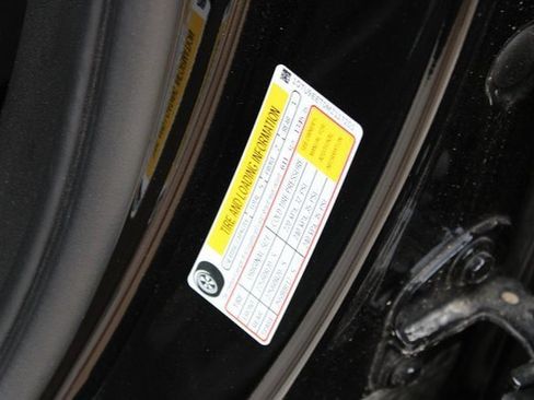 Used 2021 GMC Sierra 1500 AT4 w/ AT4 Premium Package image 33