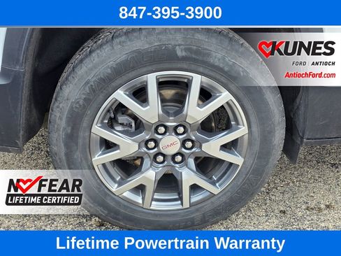Used 2023 GMC Acadia SLT FWD image 11