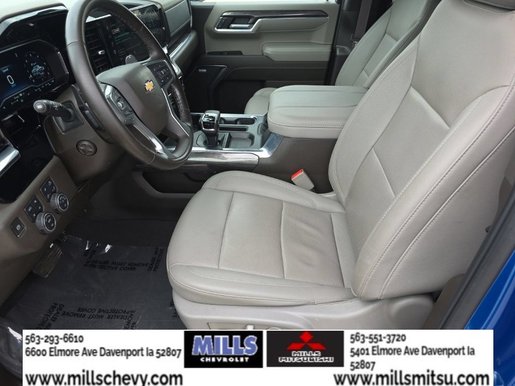Used 2023 Chevrolet Silverado 1500 LTZ w/ Z71 Off-Road Package AWD/4WD image 13