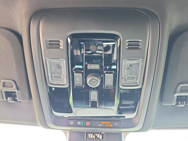 New 2026 GMC Yukon Denali AWD/4WD image 33