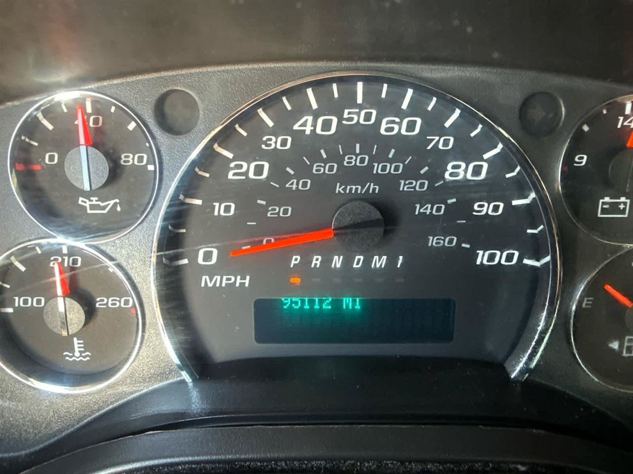 Used 2017 Chevrolet Express 2500 RWD image 16