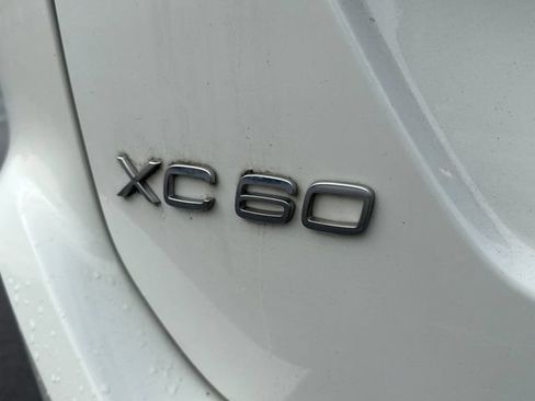 Used 2010 Volvo XC60 T6 AWD/4WD image 18