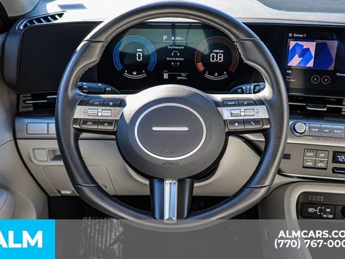 Used 2025 Hyundai Kona SEL image 32