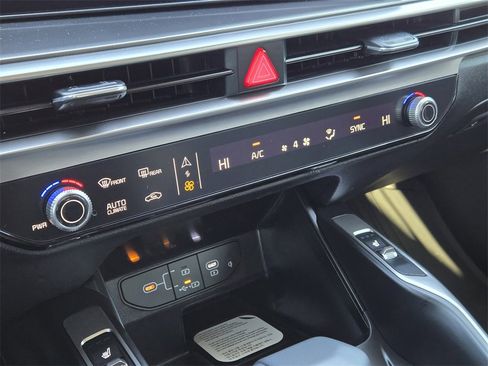 New 2026 Kia Sorento S image 14