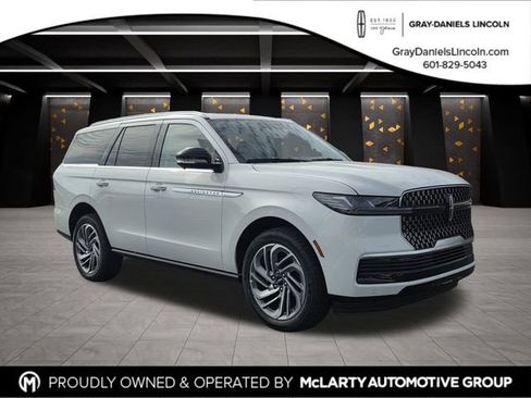 New 2026 Lincoln Navigator Reserve AWD/4WD image 1