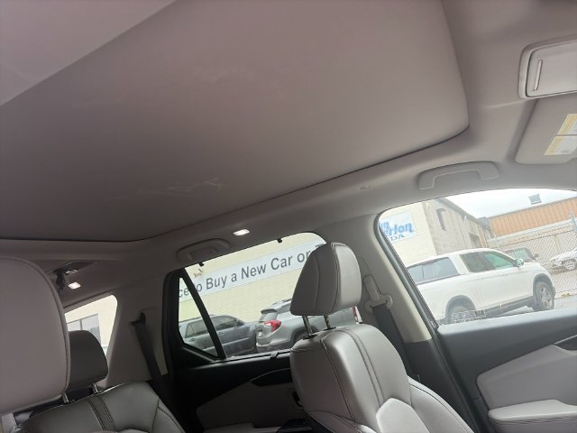 Used 2025 Honda Pilot Touring image 20