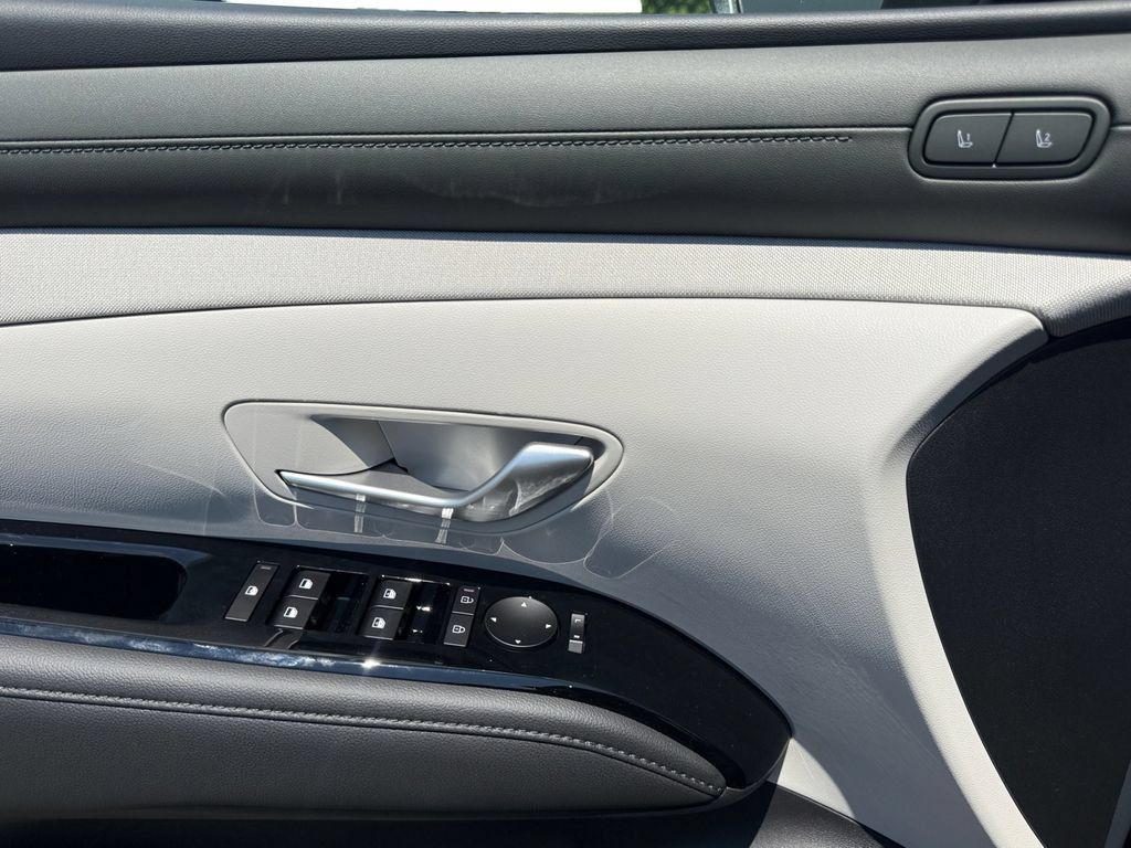 New 2026 Hyundai Tucson Limited AWD/4WD image 19