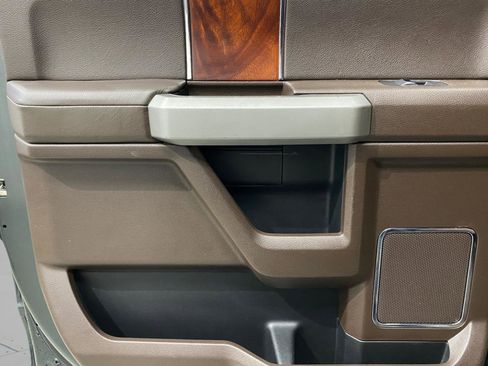 Used 2018 Ford F150 King Ranch image 12