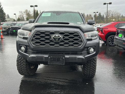 Used 2021 Toyota Tacoma TRD Sport image 1