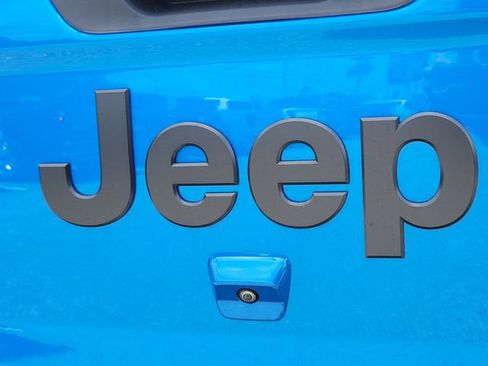 New 2025 Jeep Gladiator Sport AWD/4WD image 6