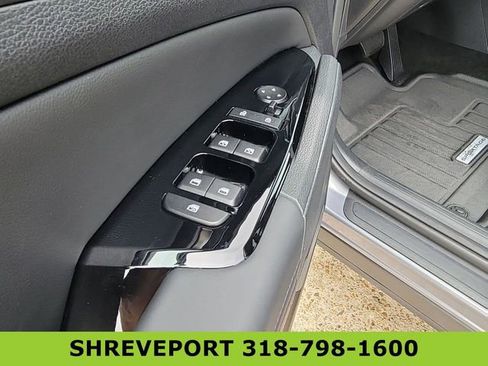 Used 2025 Kia Sportage EX FWD image 23