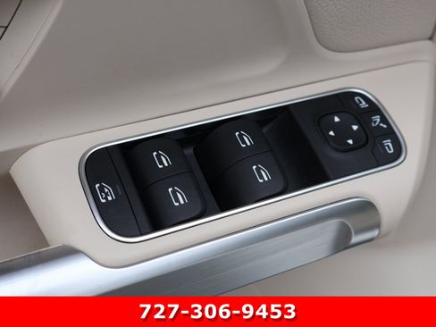 Certified 2023 Mercedes-Benz EQB 300 4MATIC w/ Pinnacle Package image 17