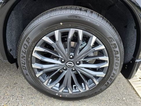 New 2026 Nissan Rogue Platinum AWD/4WD image 12