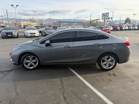 Used 2018 Chevrolet Cruze Premier w/ Enhanced Convenience Package image 6
