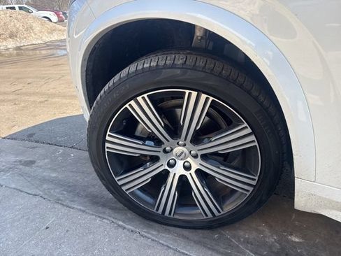 Used 2023 Volvo XC90 B6 Ultimate w/ Protection Package Premier AWD/4WD image 12