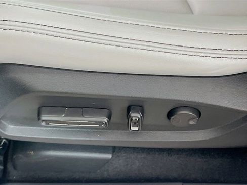 Certified 2025 Honda Pilot EX-L image 18