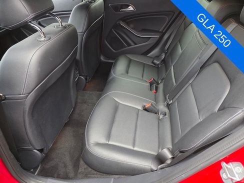 Used 2020 Mercedes-Benz GLA 250 image 13