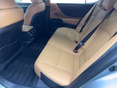 Used 2022 Lexus ES 350 w/ Premium Package image 33