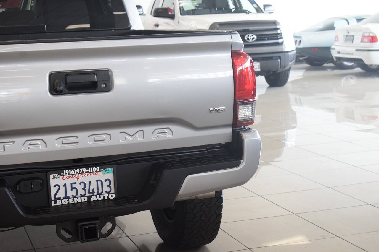 Used 2021 Toyota Tacoma SR5 w/ Technology Package AWD/4WD image 14
