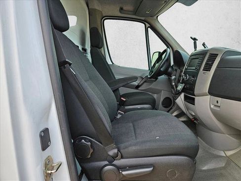 Used 2016 Mercedes-Benz Sprinter 3500 image 15