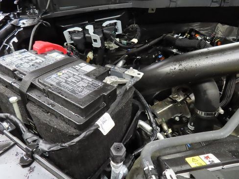 Used 2025 Ford F150 Lariat w/ Tow/Haul Package image 34