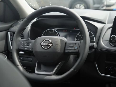 New 2026 Nissan Rogue SV FWD image 22
