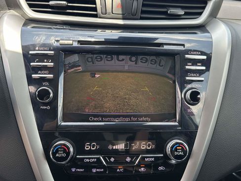 Used 2020 Nissan Murano SV AWD/4WD image 13