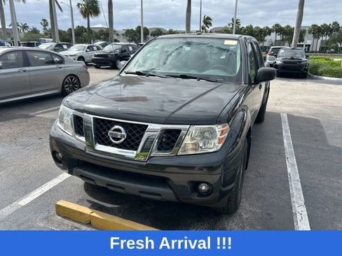Used 2018 Nissan Frontier SV image 3