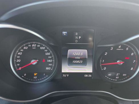Used 2017 Mercedes-Benz GLC 300 4MATIC image 20