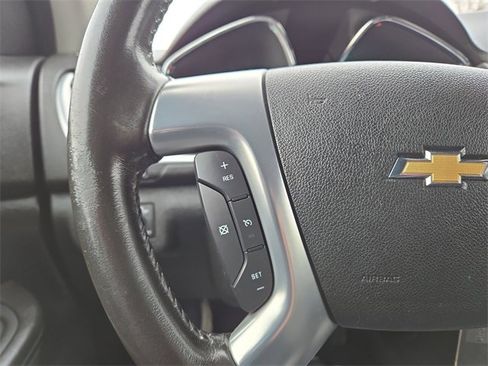 Used 2017 Chevrolet Traverse LT w/ Style and Technology Package image 18