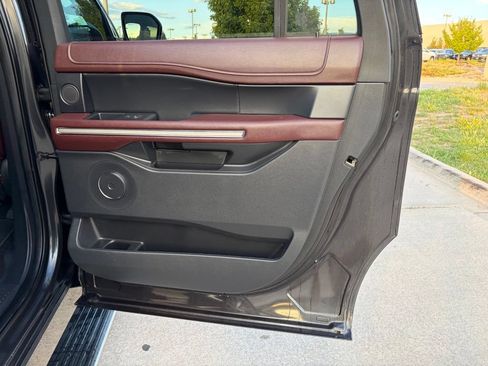 Used 2023 Ford Expedition Max Limited AWD/4WD image 20