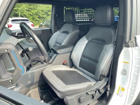 Used 2024 Ford Bronco Black Diamond AWD/4WD image 19