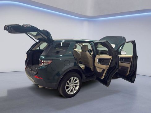 Used 2017 Land Rover Discovery Sport HSE image 13