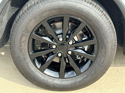 Used 2023 Dodge Durango SXT Launch Edition image 9