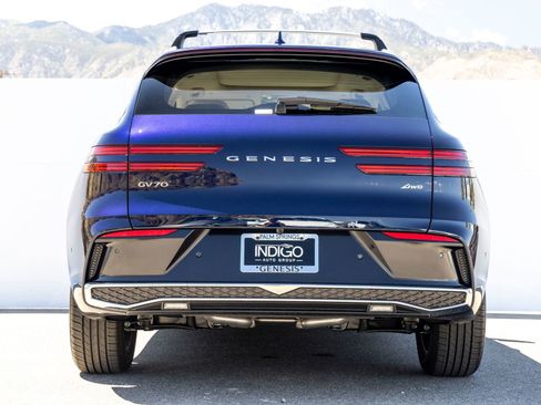 Used 2026 Genesis GV70 2.5T Advanced AWD/4WD image 9