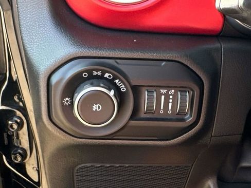 Used 2022 Jeep Wrangler Unlimited Rubicon image 24