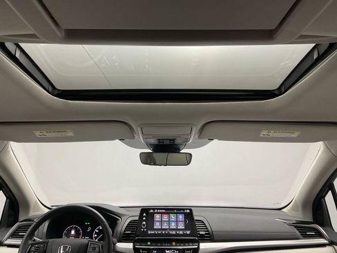 Used 2025 Honda Odyssey Touring image 27