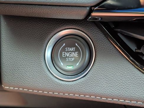 Used 2025 Buick Enclave Avenir w/ Super Cruise Package AWD/4WD image 26