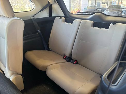 Used 2017 Mitsubishi Outlander SE image 22