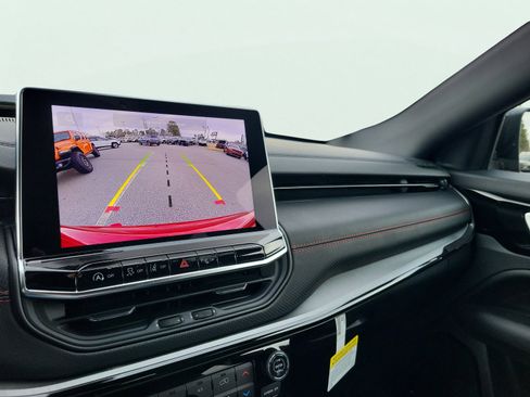 New 2026 Jeep Compass Trailhawk image 37