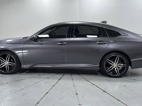 Used 2021 Honda Accord Touring image 8