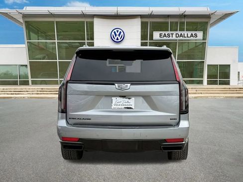 Used 2024 Cadillac Escalade Sport Platinum w/ LPO, ONYX Package AWD/4WD image 5