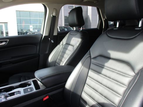 Used 2024 Ford Edge SEL w/ Convenience Package image 36