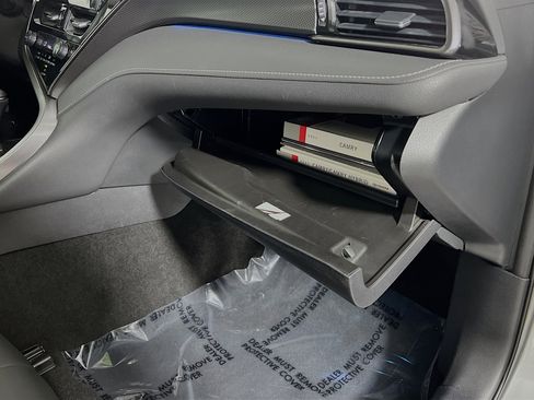 Used 2023 Toyota Camry XSE image 34