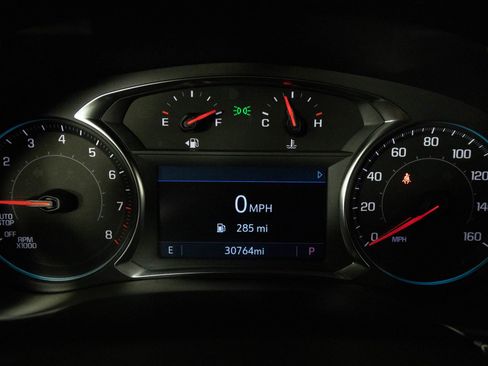 Used 2023 Chevrolet Traverse LT FWD image 29