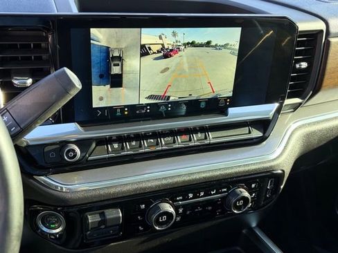 Used 2024 Chevrolet Silverado 3500 High Country w/ High Country Premium Package image 18