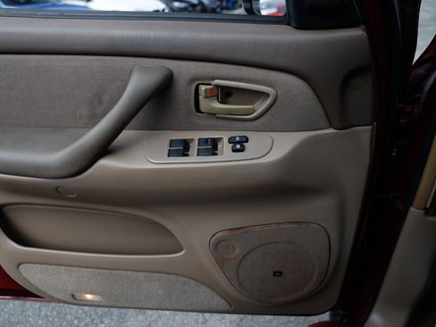 Used 2004 Toyota Tundra Limited image 37