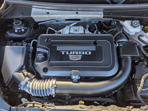 Used 2024 Cadillac XT4 Luxury image 28